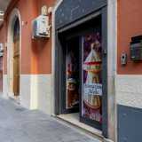 ...sia riunendosi negli spazi dell�associazione �Adulis�, che ha sede in via Celentano 47, nel rione Madonnella